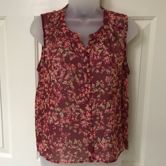 Express burgundy sleeveless floral top sz M - Picture 2 of 8